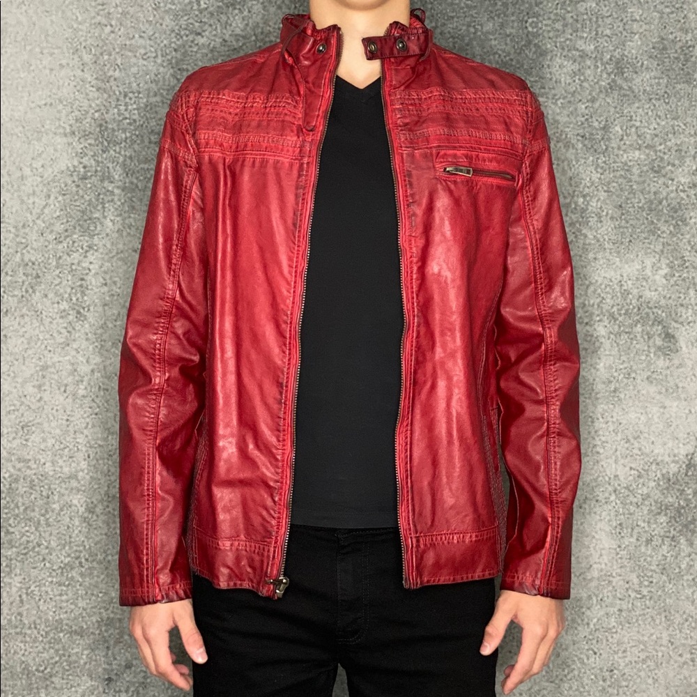 MEN’S RED FAUX LEATHER JACKET / Size Small